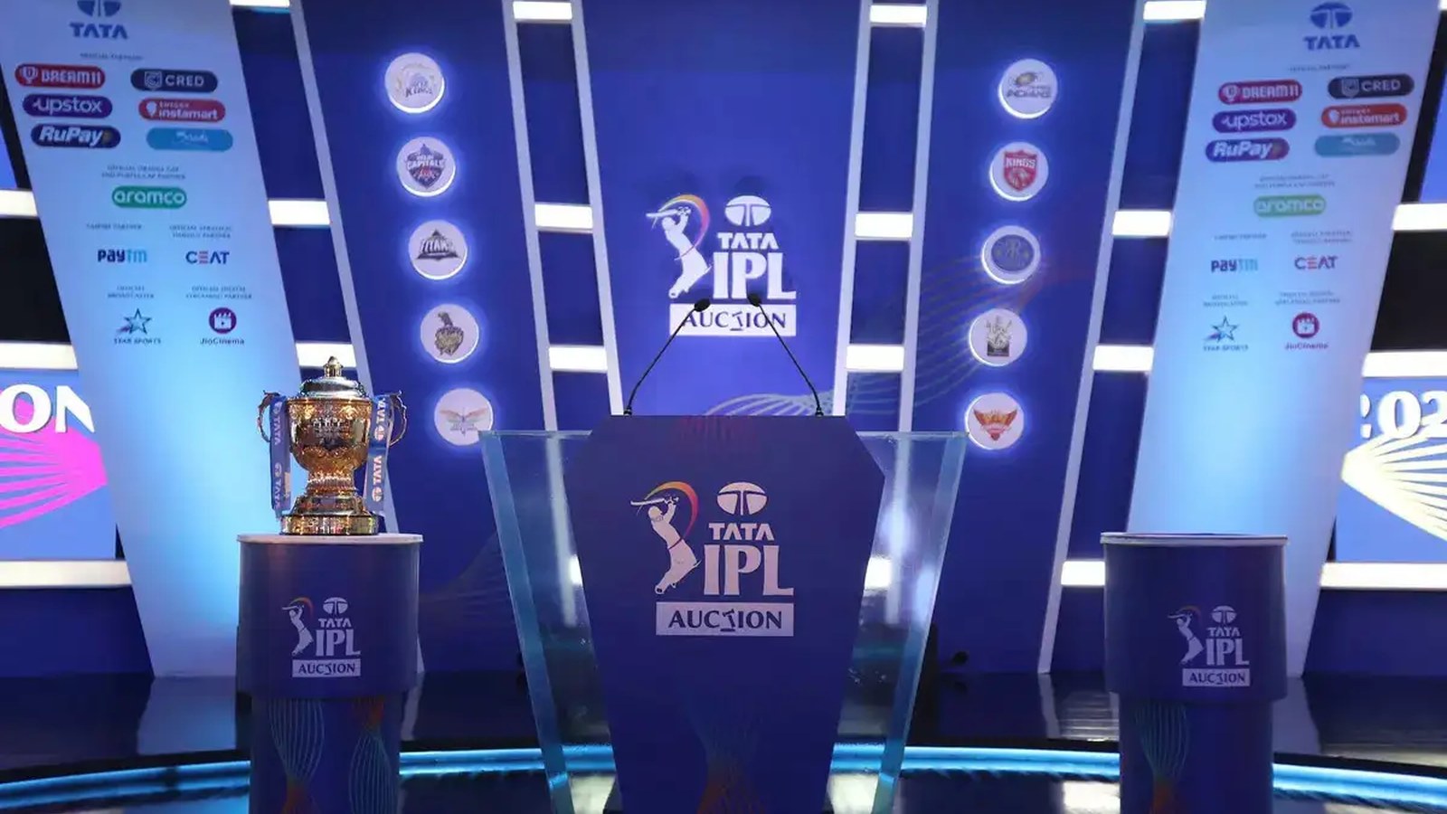 IPL Auction 2026: 10 Teams Battle for Top Players Amid Last-Minute Changes and Record Purses