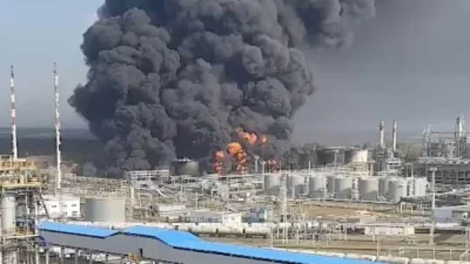 Ukrainian Drone Strike Targets Major Oil Facility in Russia