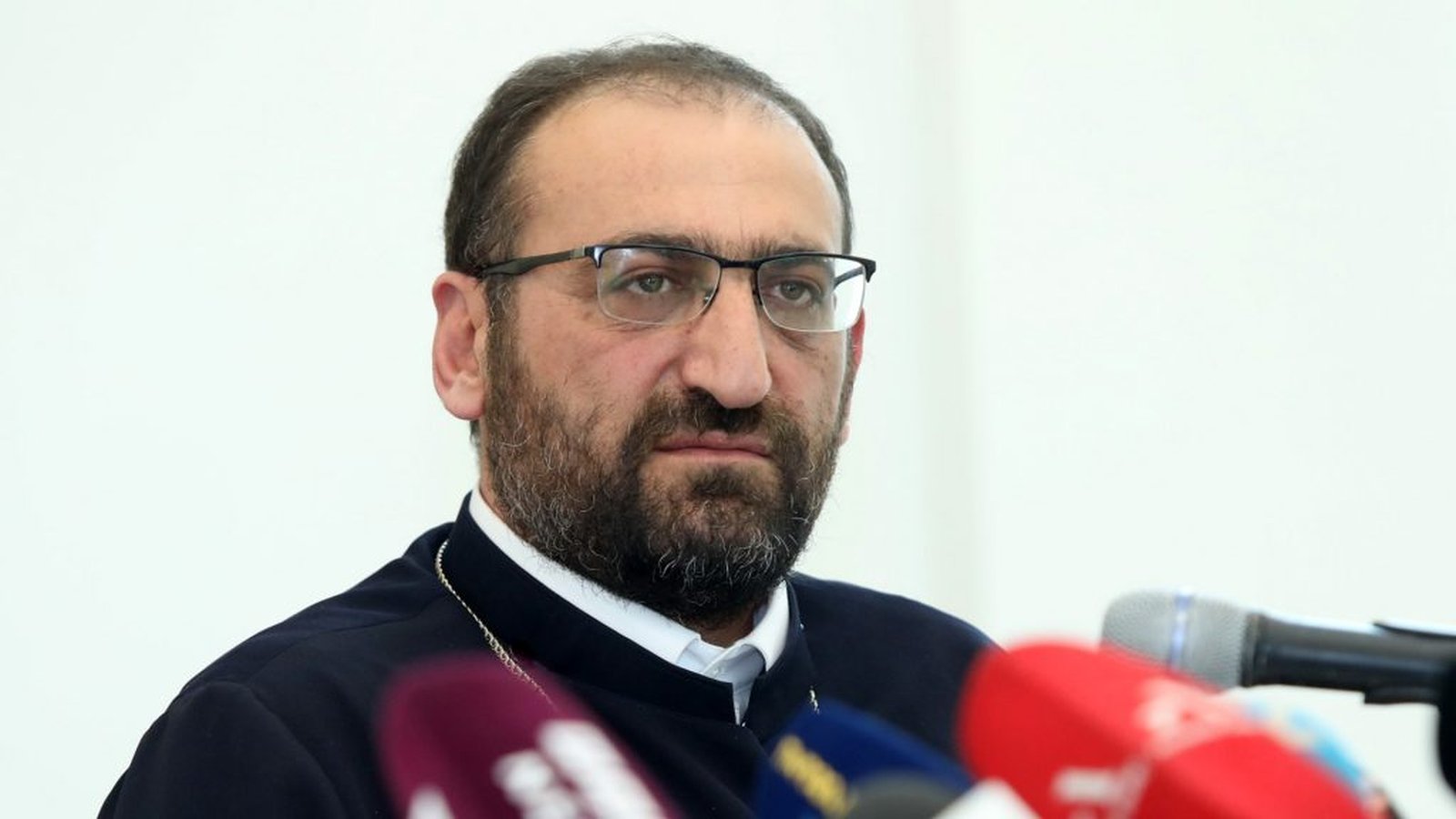 Արշակ Սրբազանի կալանքի հարցը դատարանում