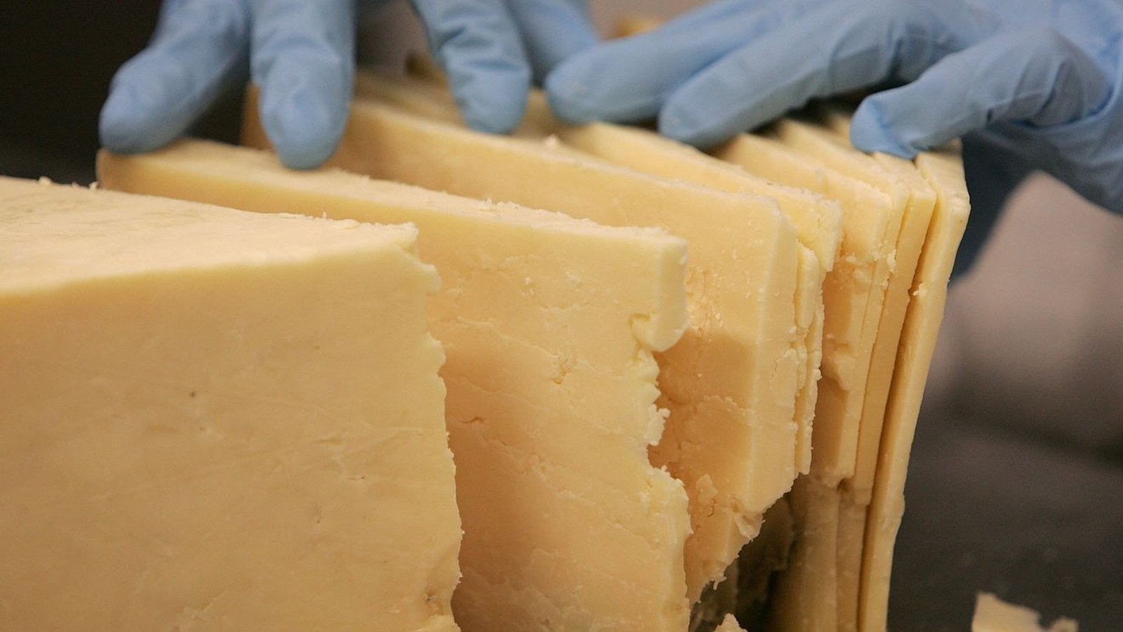Cheese Recall 2025: Metal Fragments and Listeria Concerns Spark Urgent Action Across 31 States