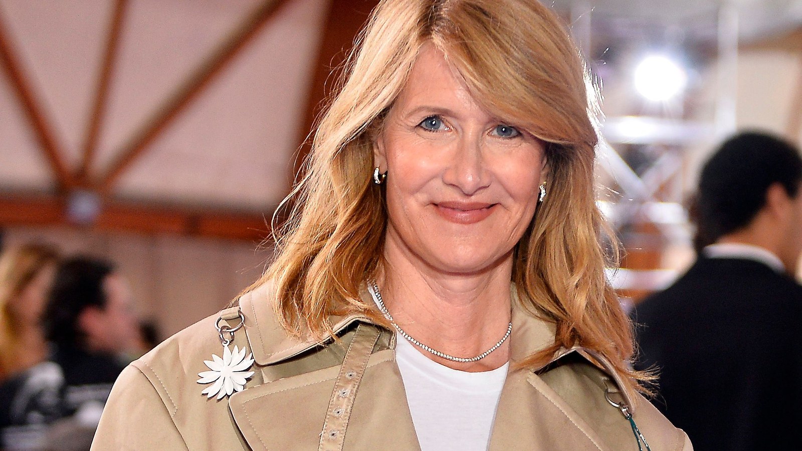 Laura Dern’s Commanding Role in Netflix’s ‘Jay Kelly’: How She Steals the Spotlight