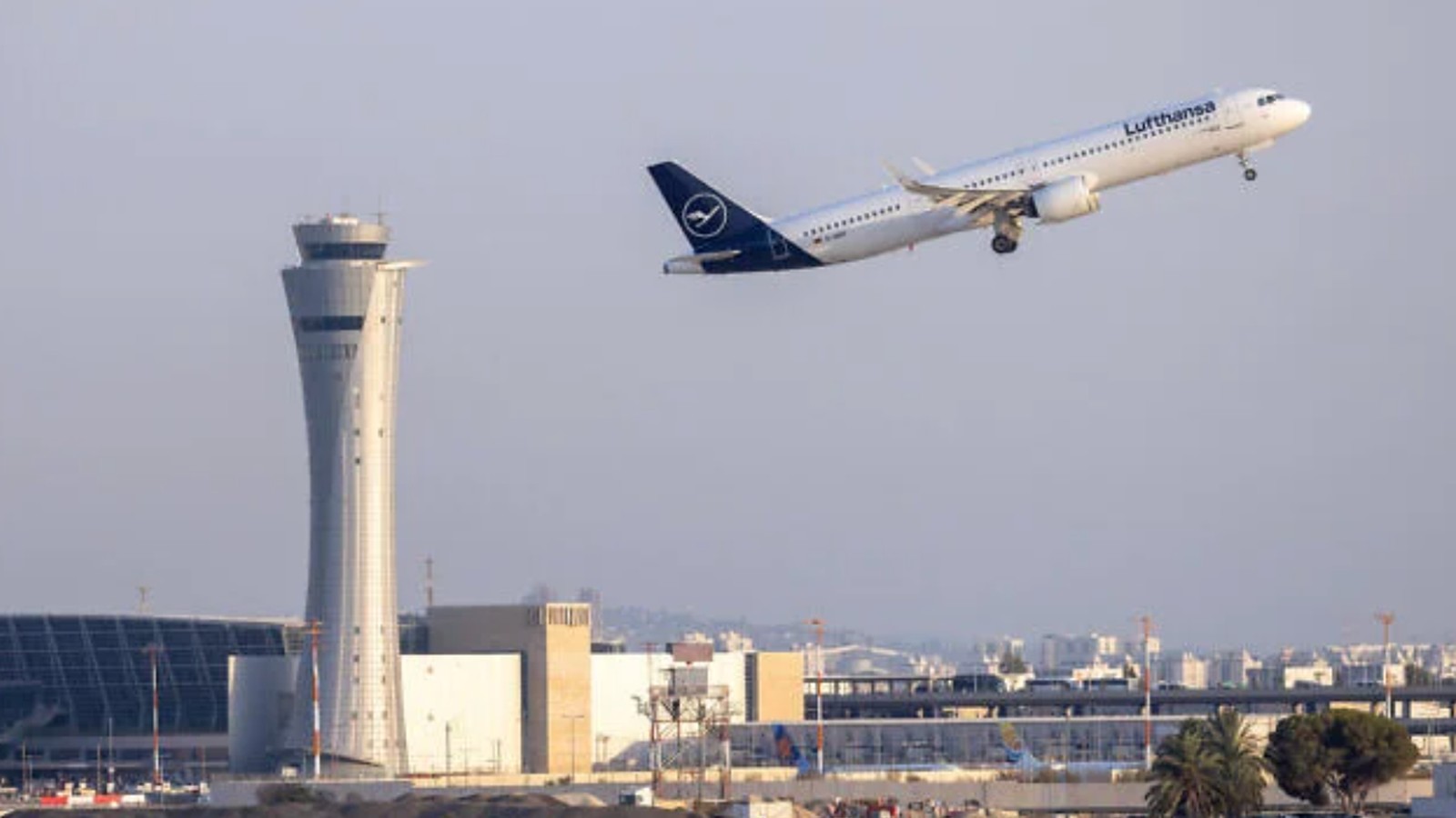 Ավիաընկերությունները դադարեցնում են Մերձավոր Արևելքի չվերթները ԱՄՆ-Իրան լարվածության և Իսրայելի հարվածի նախազգուշացումների ֆոնին