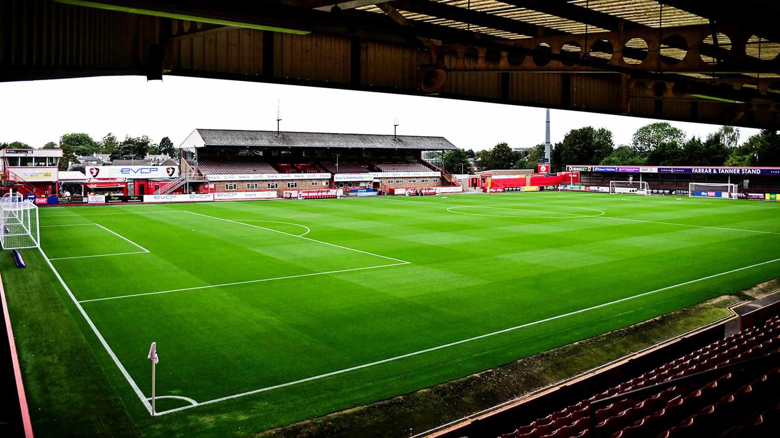 Football players competing for ball