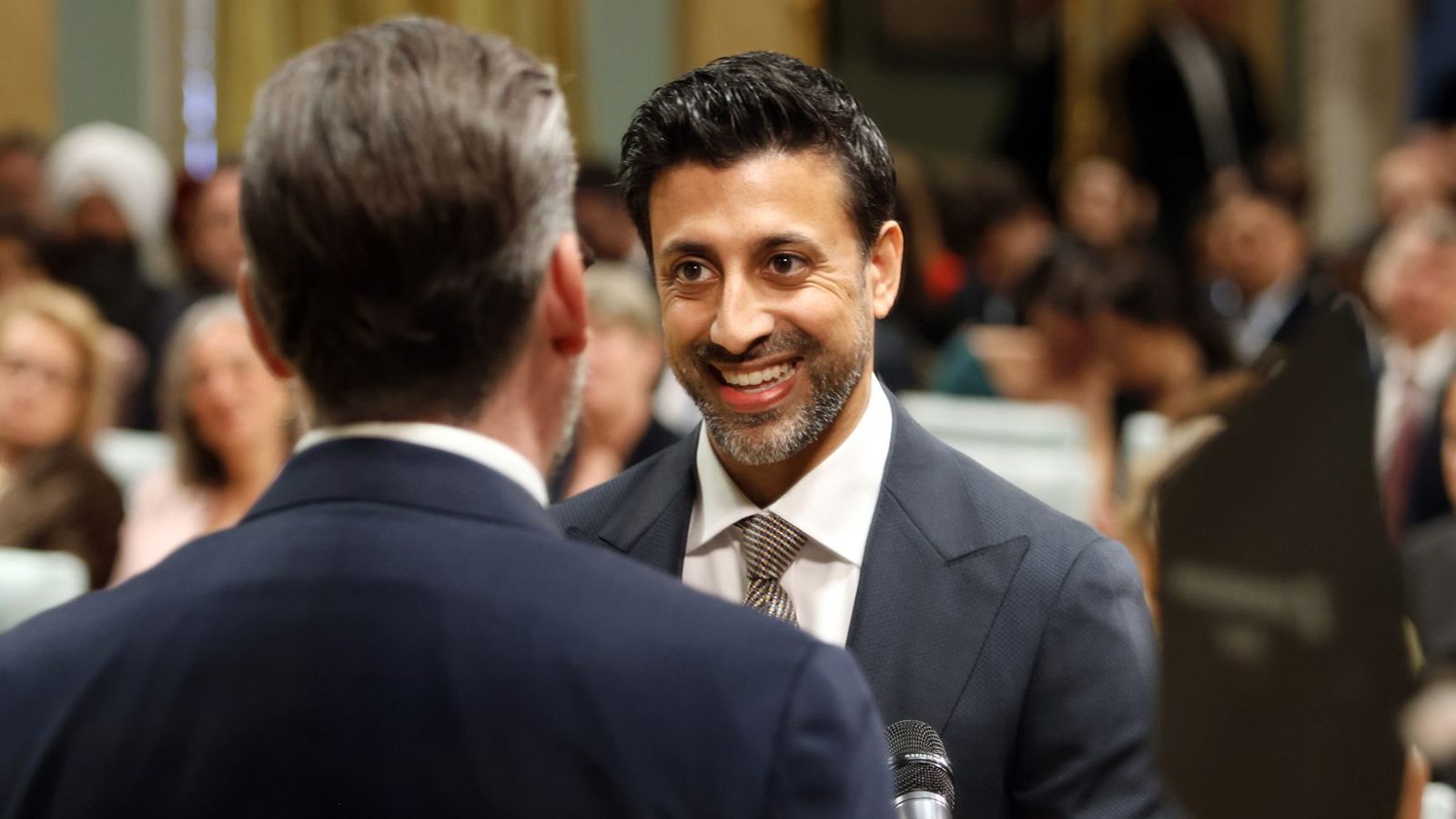 Կանադա-Էմիրություններ հարաբերություններ. Տարածաշրջանային աշխարհաքաղաքականություն և տեղեկատվության բացեր