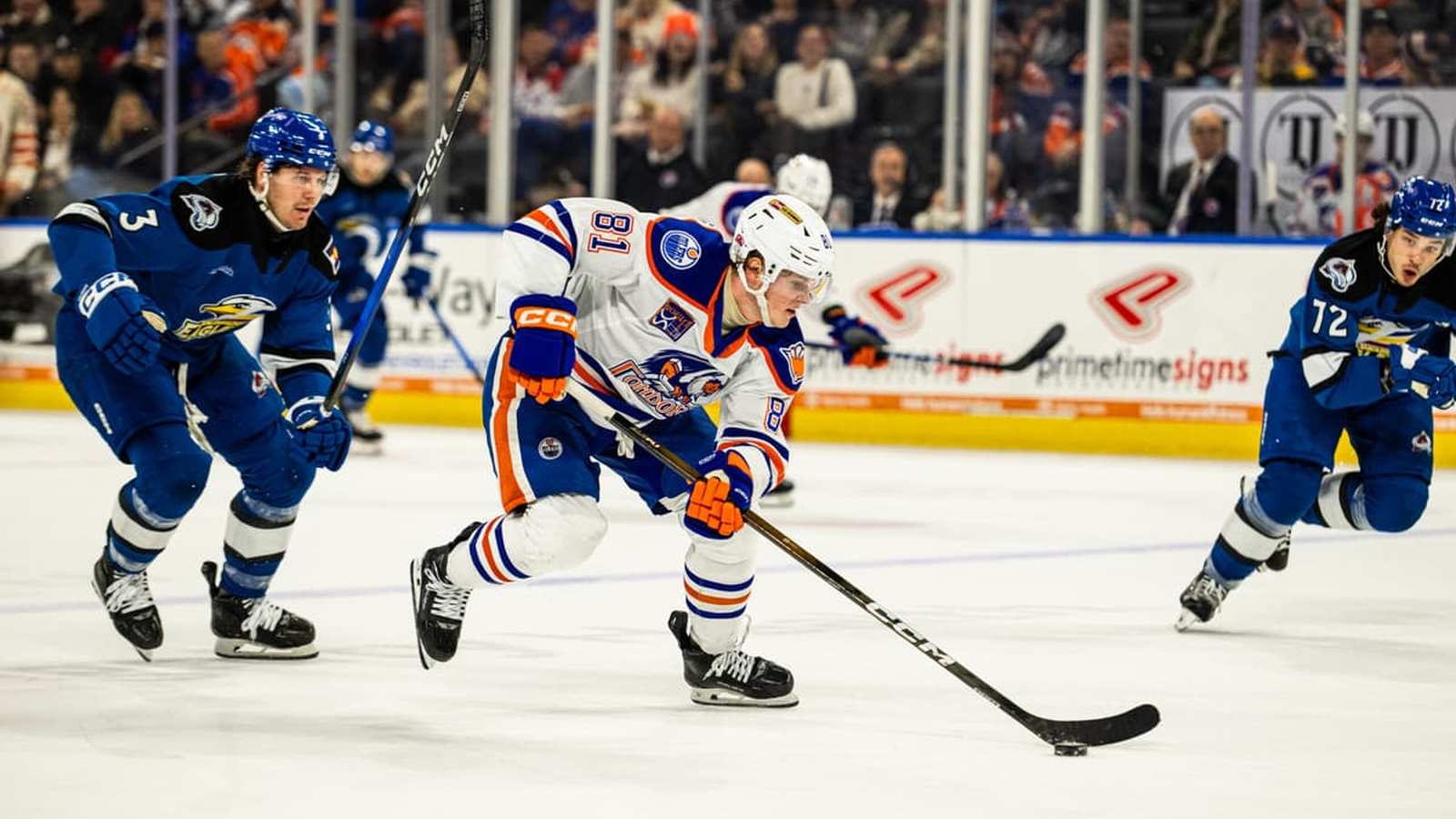 Josh Samanski in hockey uniform