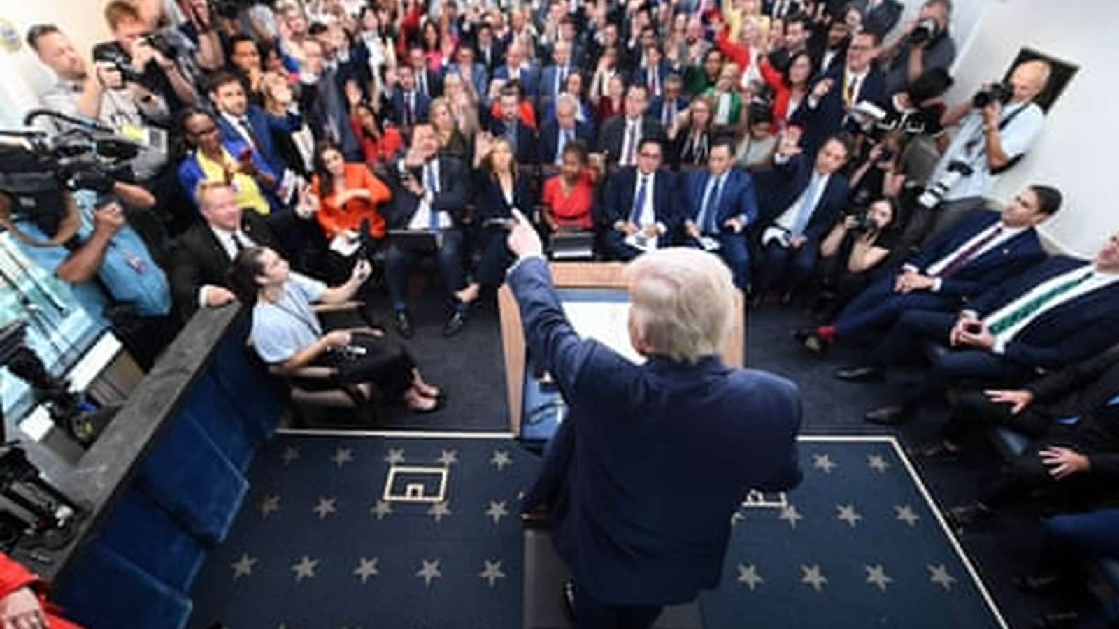 Journalists demonstrating for press freedom in Minneapolis