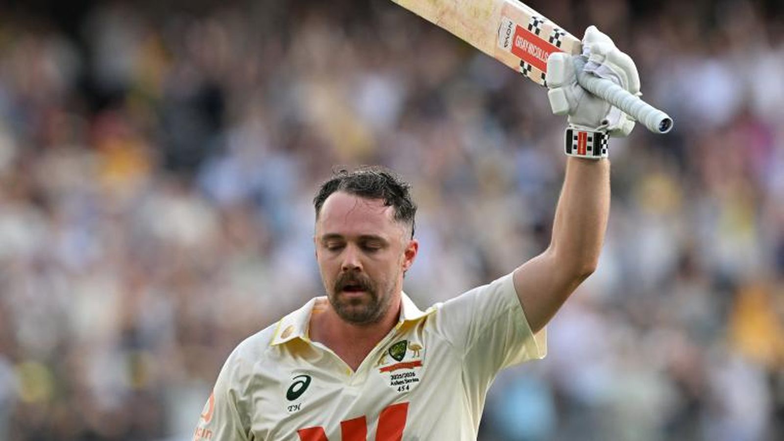 Pakistan and Australia cricket players on field