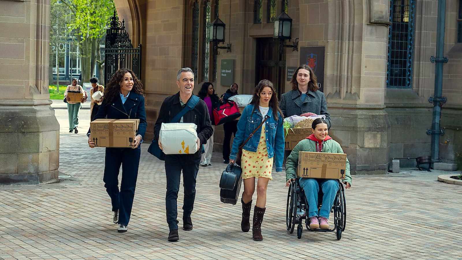 Run Away Netflix series cast