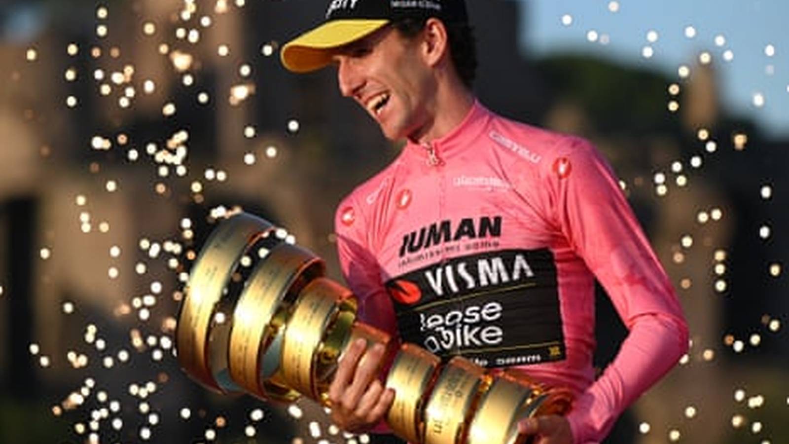 Simon Yates in cycling kit