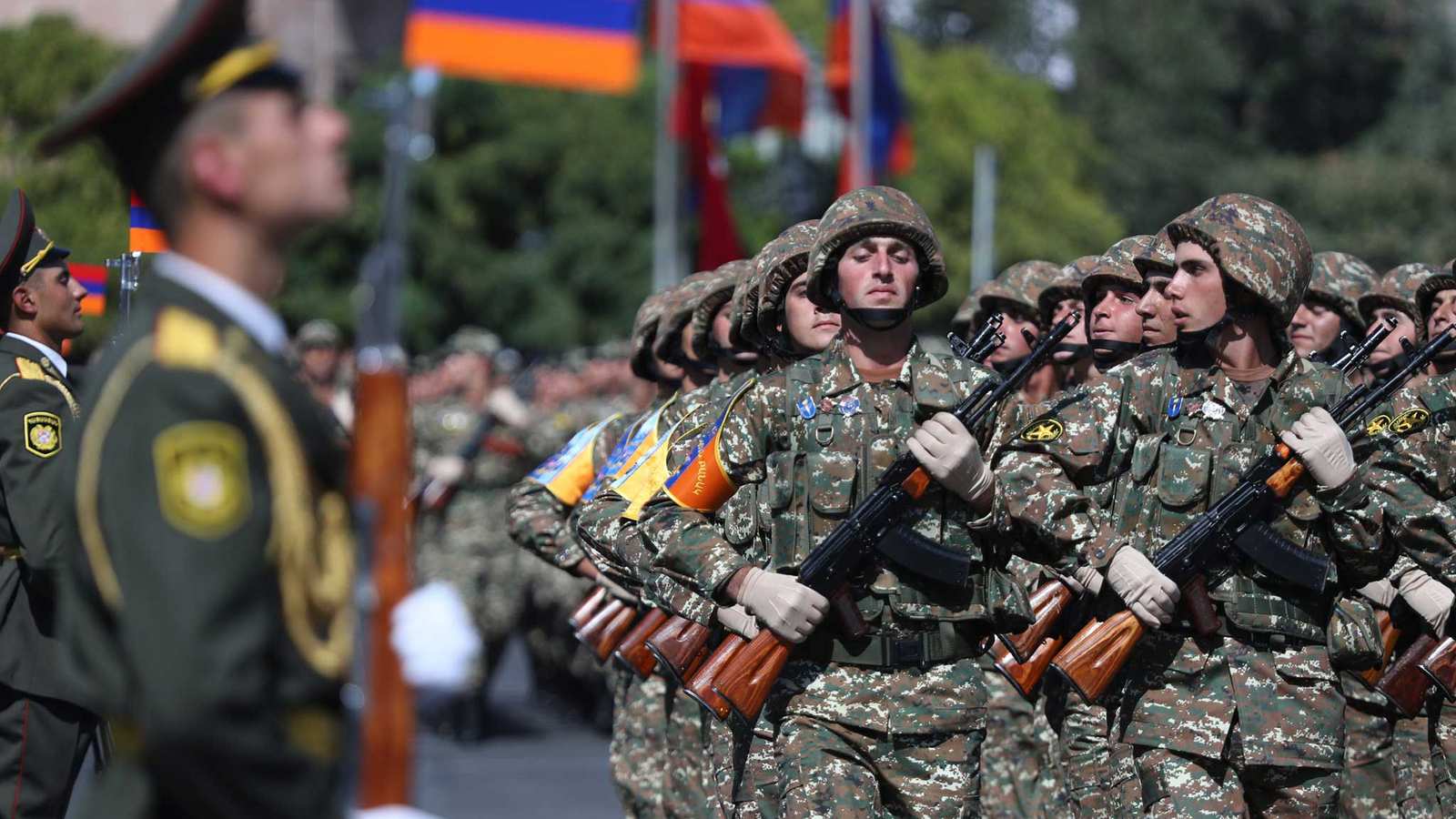 Armenian Army Celebrates 34th Anniversary, Emphasizing Army-Building and Security