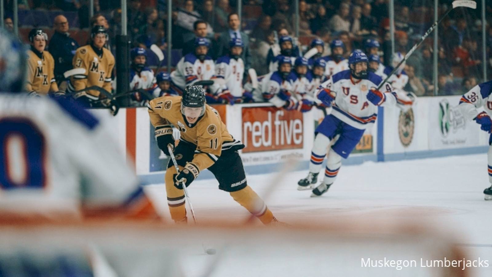 Հոկեյի 2026թ. Դրաֆթի առաջատար հարձակվող Թայնան Լոուրենսը միանում է Բոստոնի համալսարանին