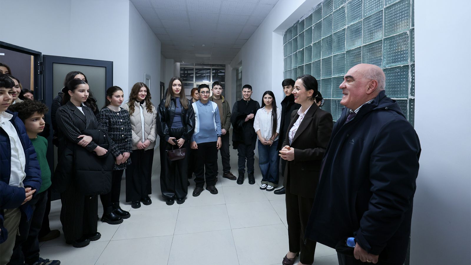 ՀՀ ԿԳՄՍ նախարարի այցը ՀՀ ԳԱԱ քիմիական ֆիզիկայի ինստիտուտ