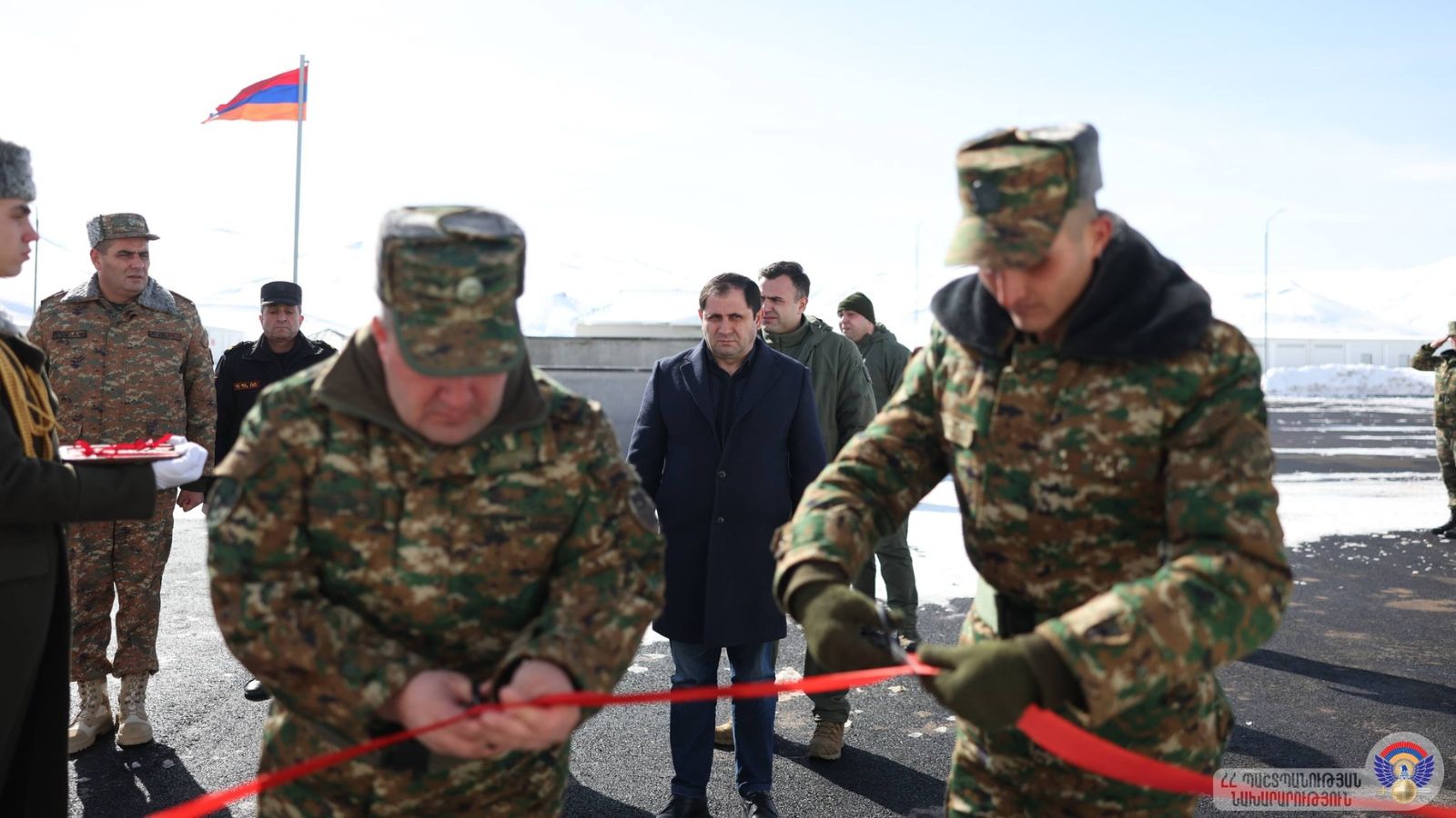 ՀՀ պաշտպանության նախարարն այցելել է նորակառույց զորամաս