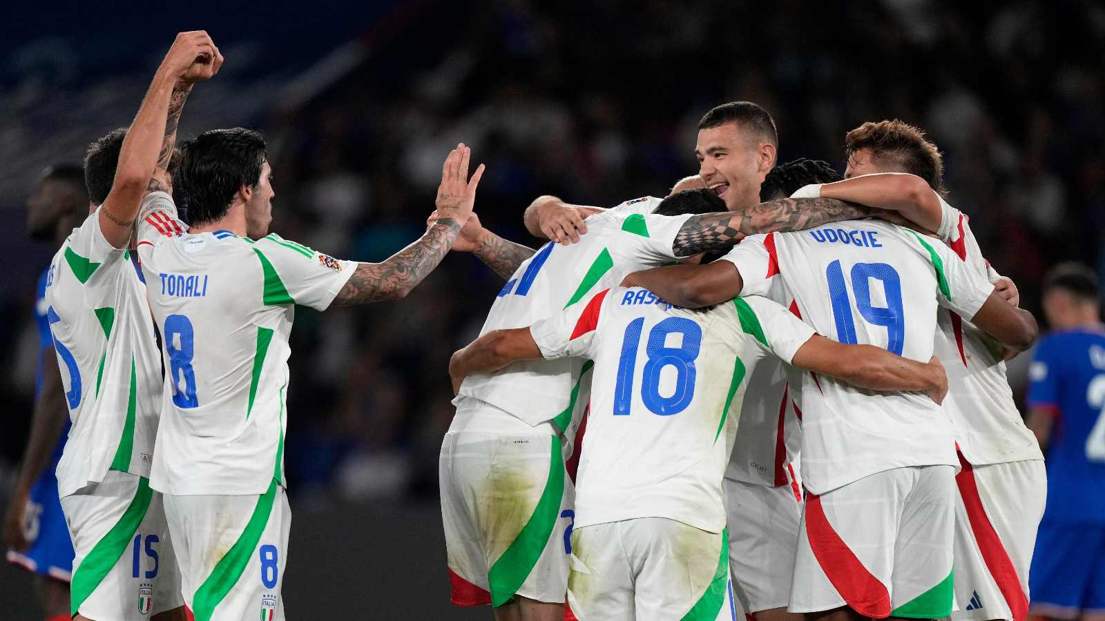 Six Nations Kicks Off with Italy Upset, French Statement Win