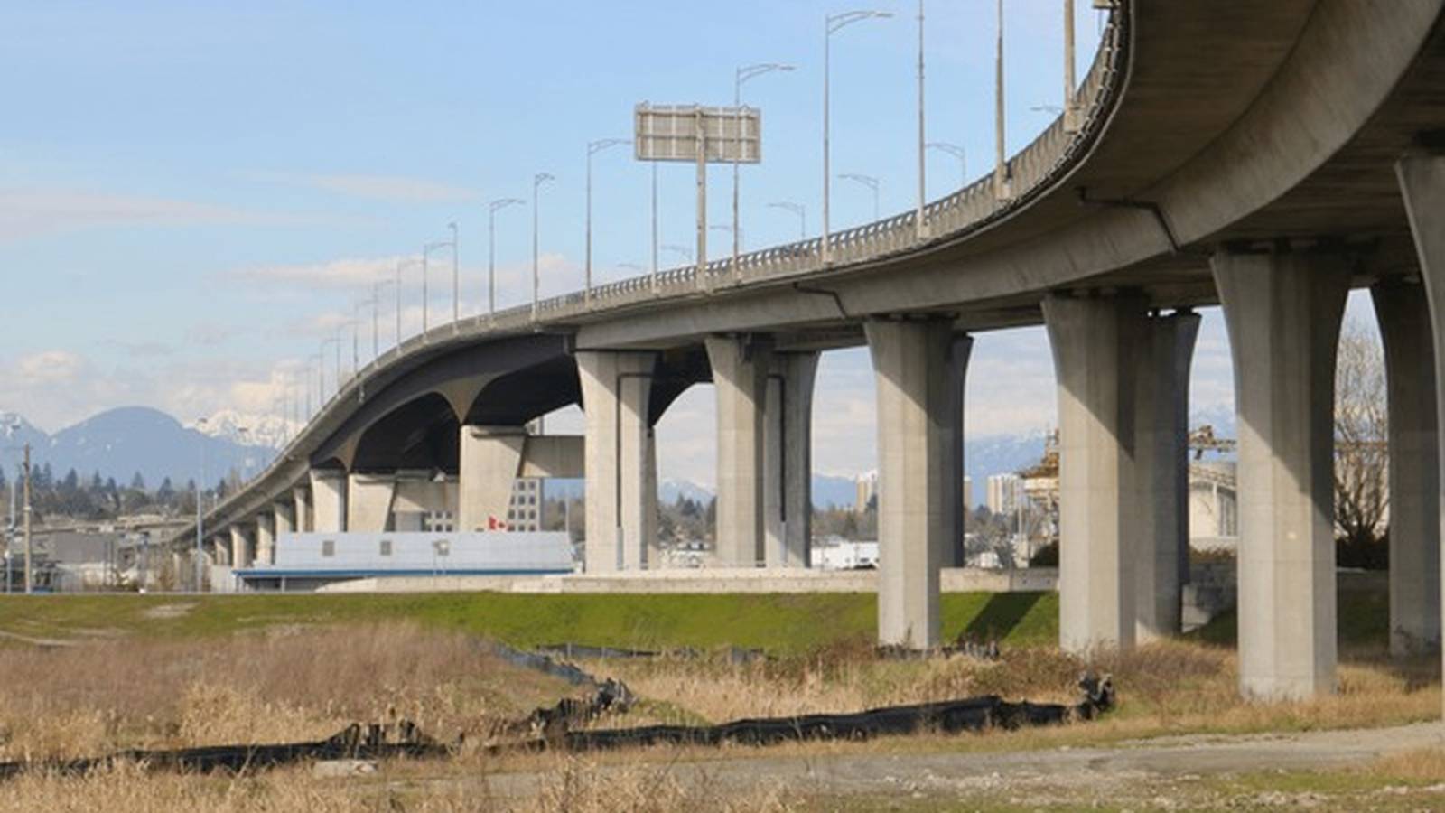 Arthur Laing Bridge over Fraser River