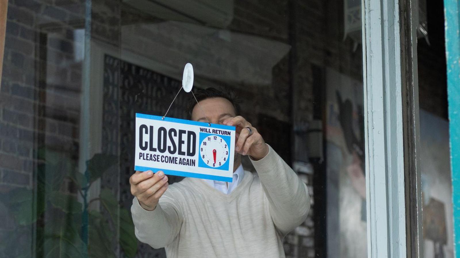 Restaurant entrance with Chillers sign