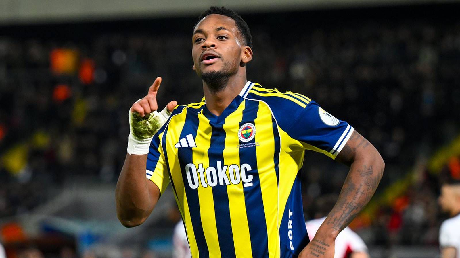 Jhon Duran Terminates Fenerbahçe Loan, Joins Zenit Saint Petersburg