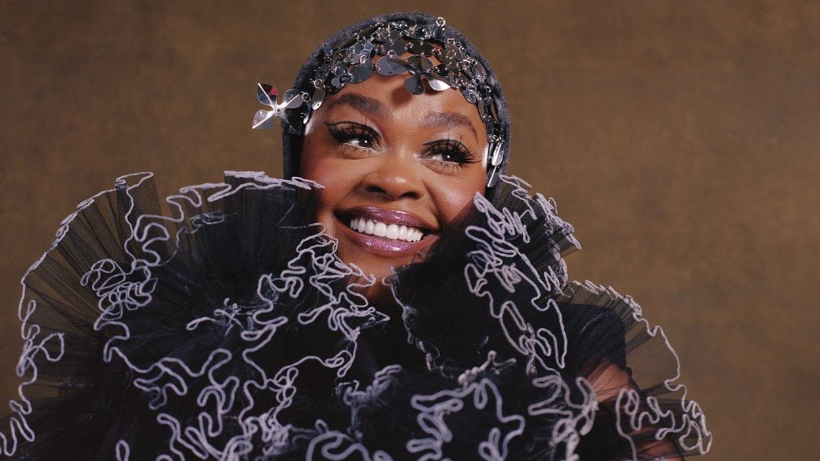 Ջիլ Սքոթի «To Whom This May Concern» ալբոմը դադարեցնում է 11-ամյա ստեղծագործական դադարը