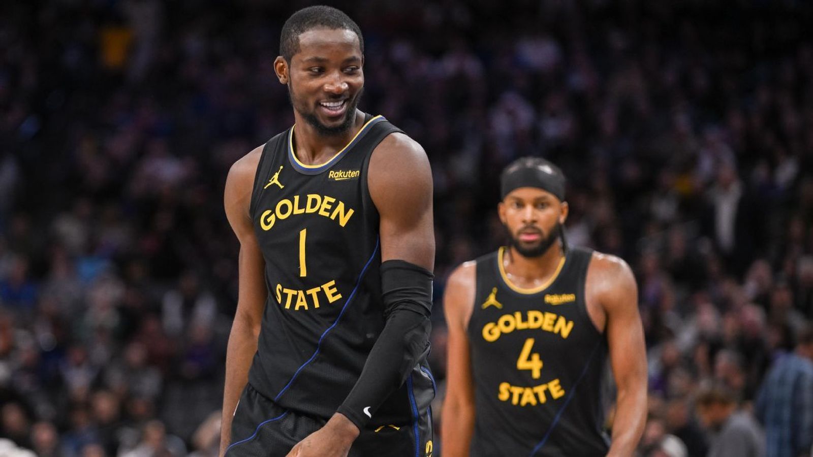 Kristaps Porzingis in Golden State Warriors uniform