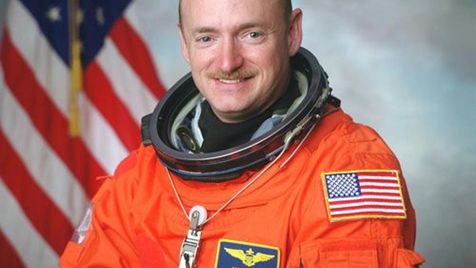 Senator Mark Kelly in suit
