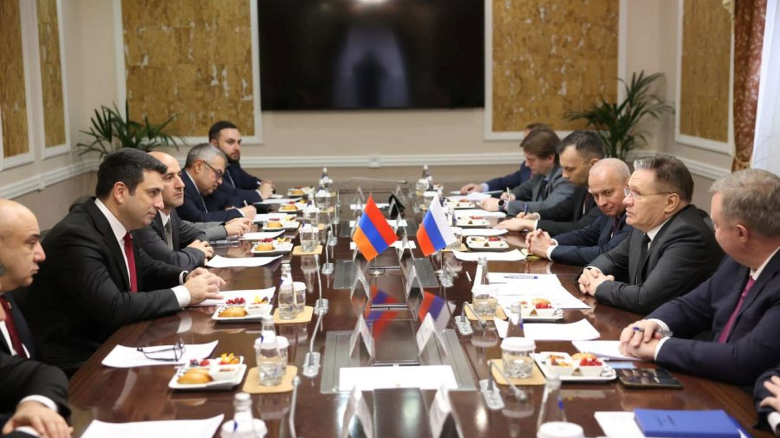 Ալեն Սիմոնյանը հանդիպել է Ռոսատոմի ղեկավարին