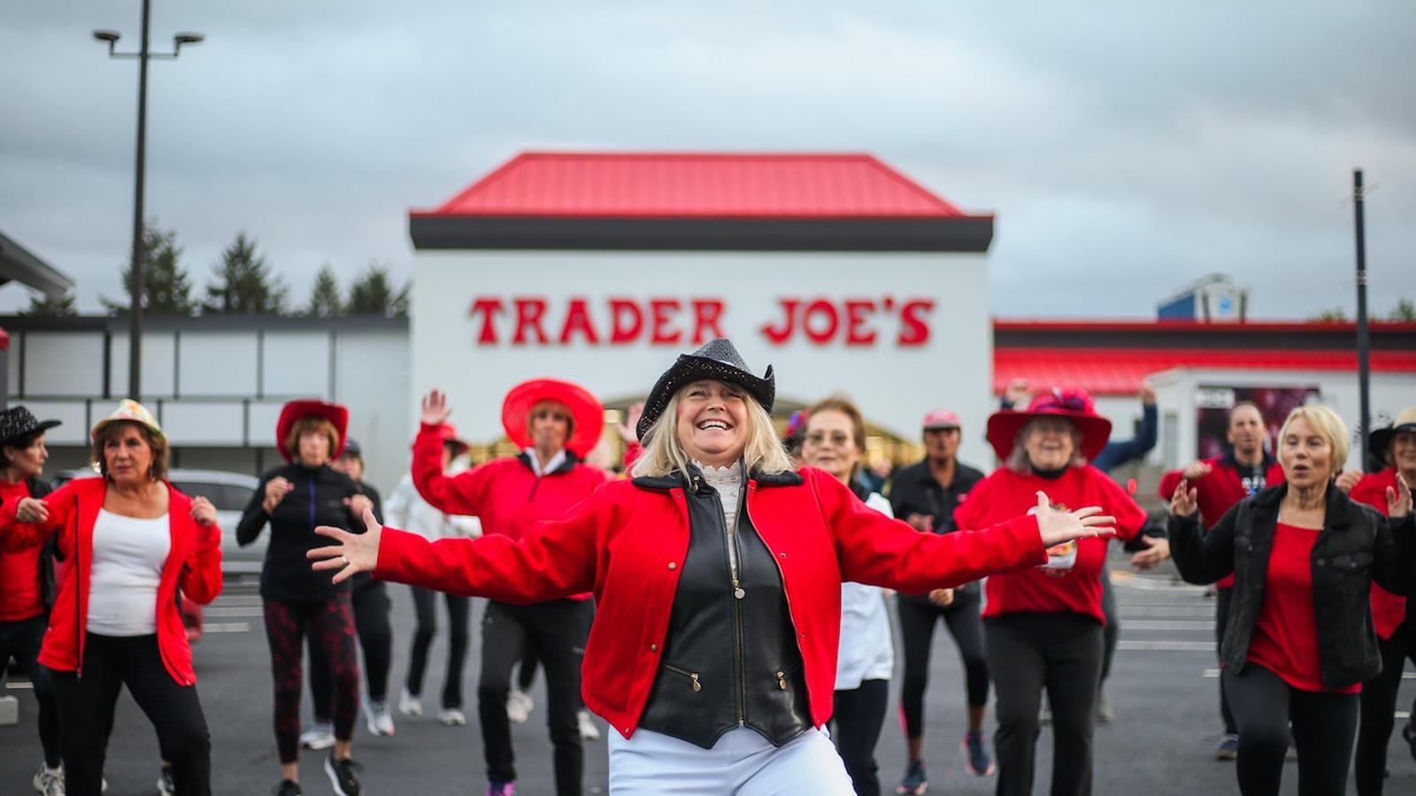 Exterior of a Trader Joes grocery store