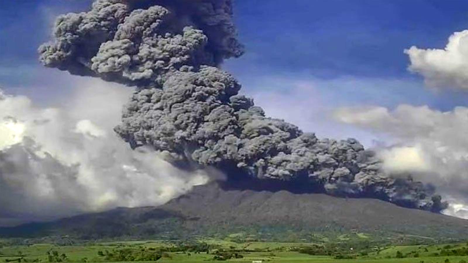 Kanlaon Volcano issues ashfall warnings after new eruptions