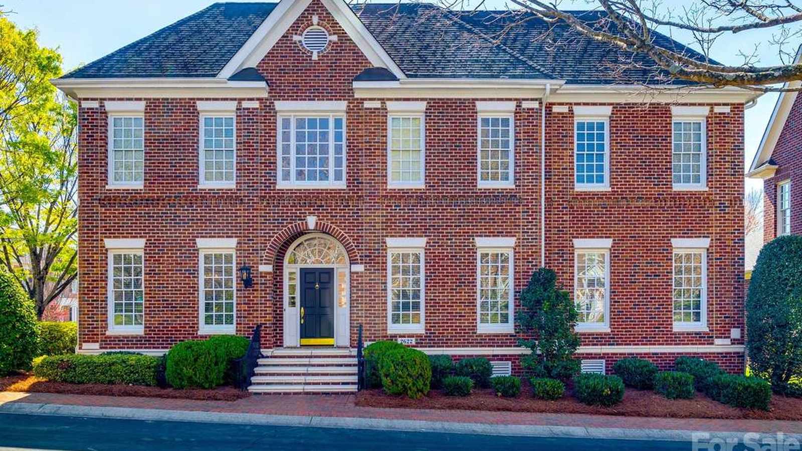 Բերնսայդի բնակիչները տարհանվել են՝ Շեֆիլդ Քրեսենթում պայթուցիկ նյութ հայտնաբերելուց հետո