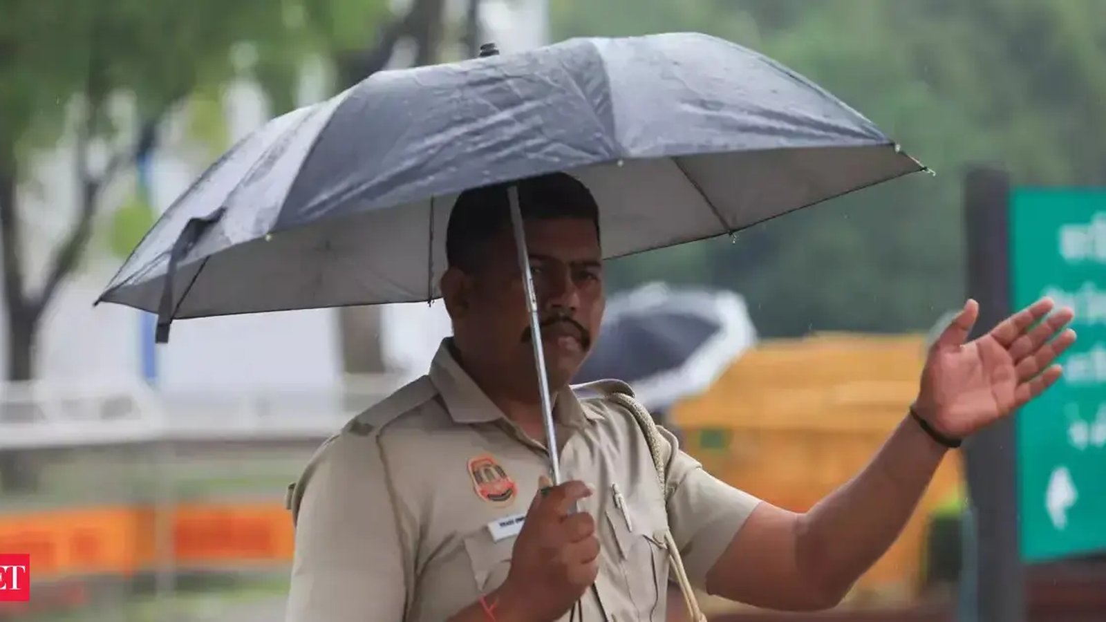 Rain falling in urban Delhi