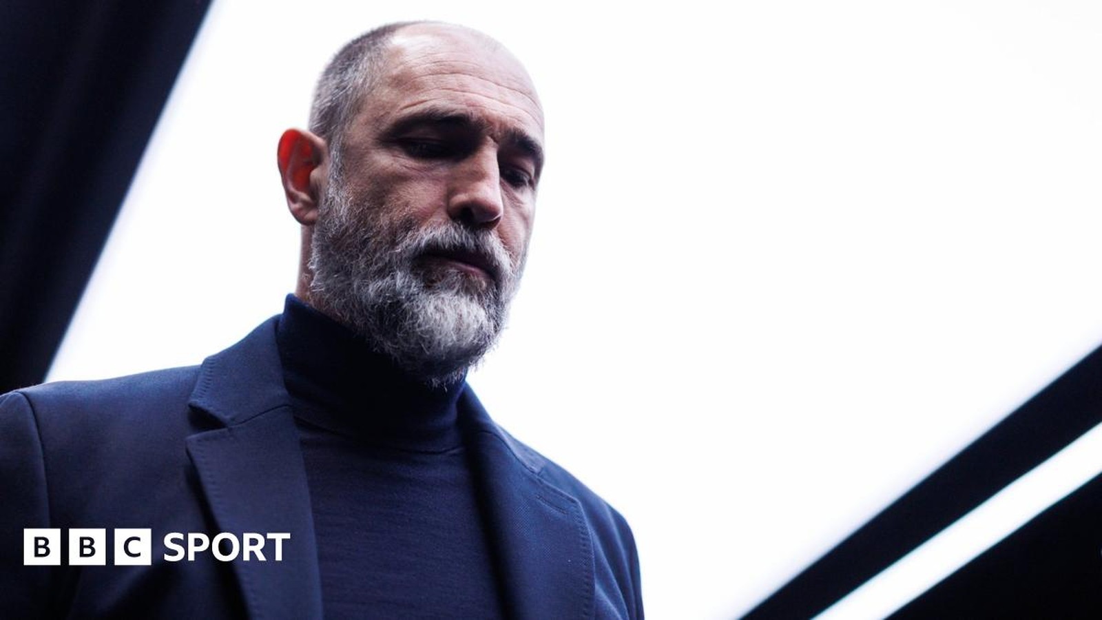 Igor Tudor looking concerned on from the touchline