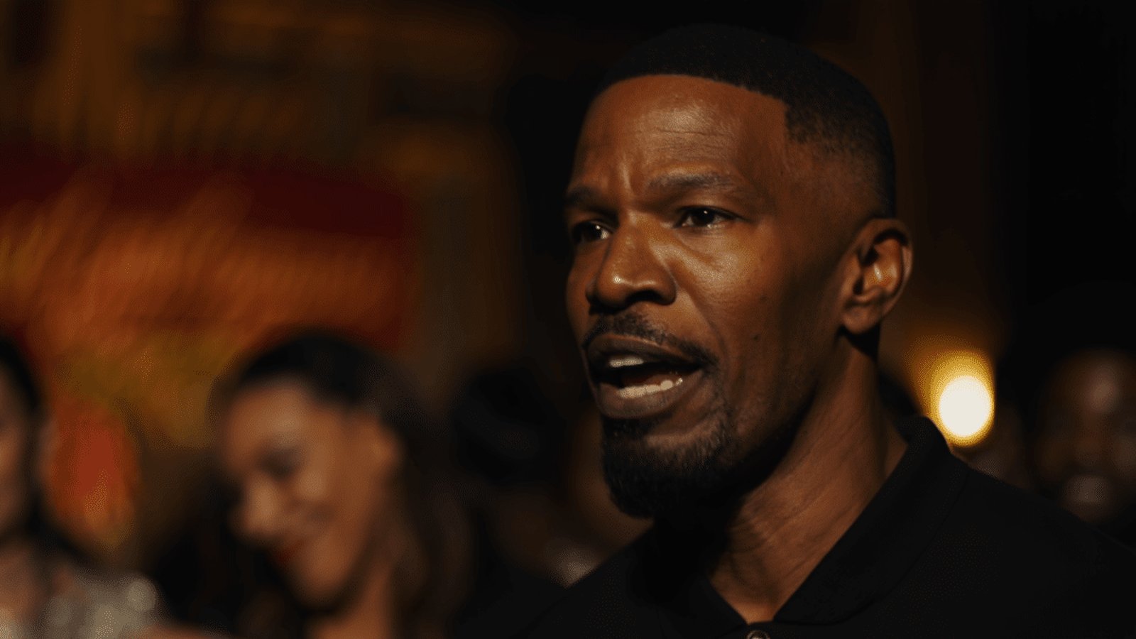 Jamie Foxx on stage performing