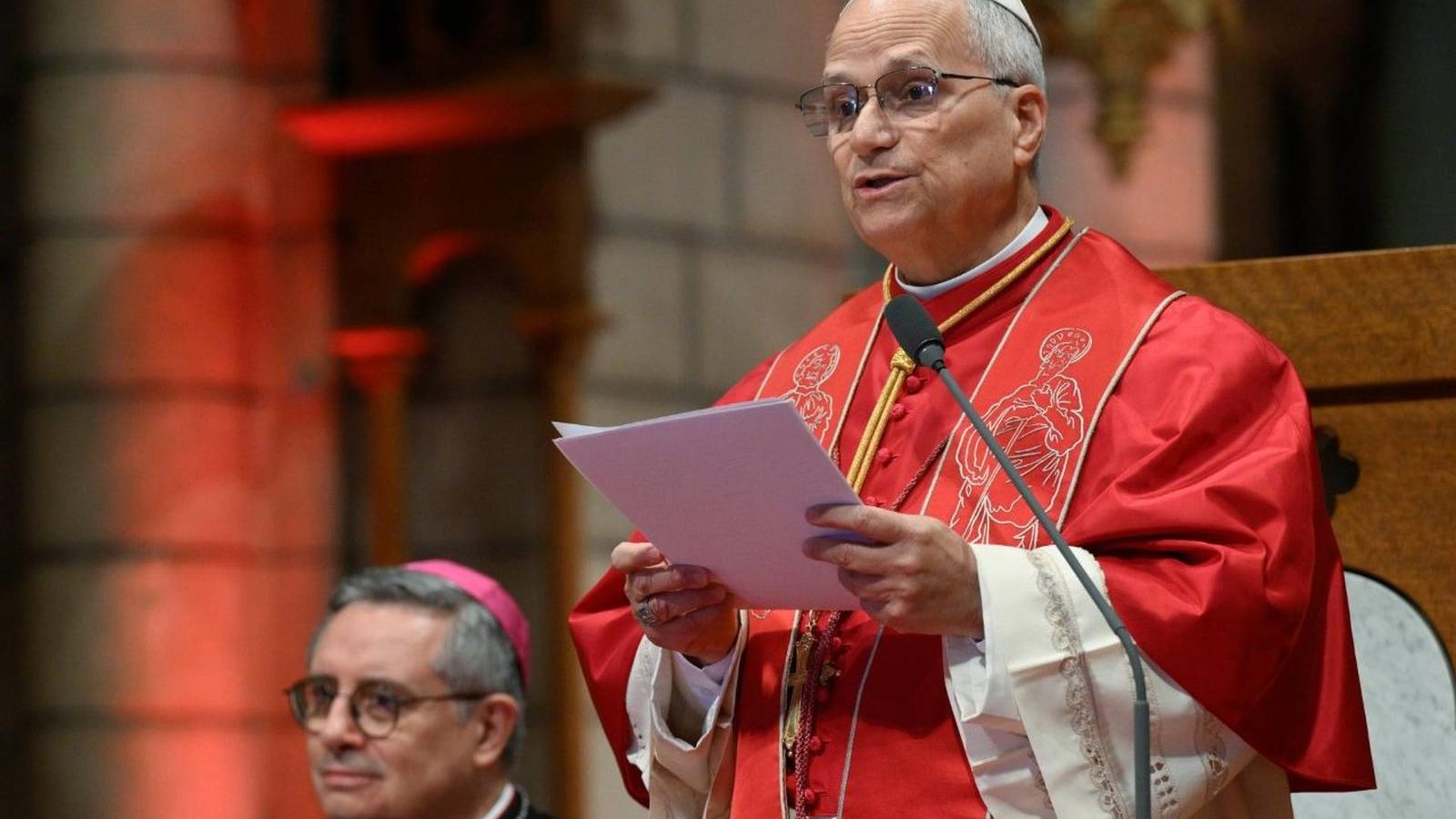 Pope Leo XIV greeting Prince Albert in Monaco