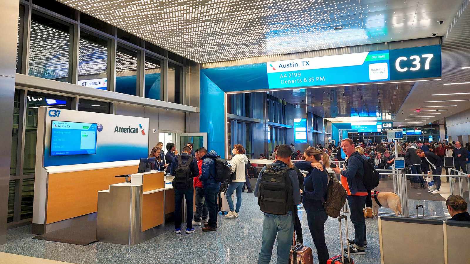 American Airlines-ը բախվել է գործառնական ճգնաժամի DFW-ում՝ տոնական օրերի ընթացքում