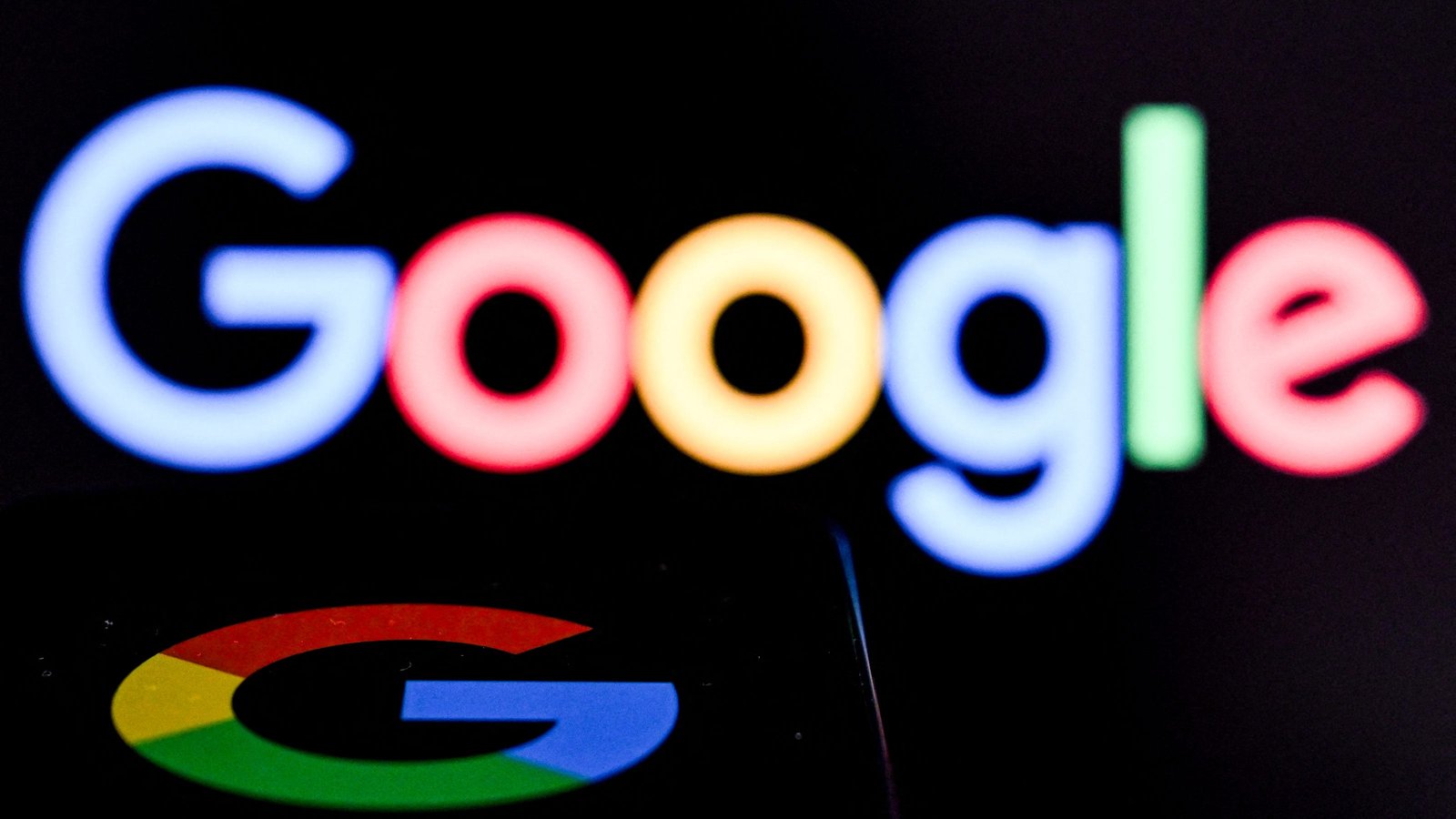 Google Search Glitch: AI Overviews Misinterpret Common Command Words