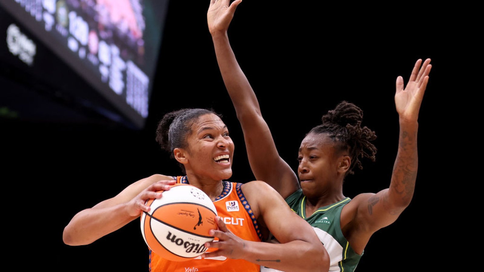 Isabelle Harrison of the Toronto Tempo dribbles a basketball while guarded by a defender