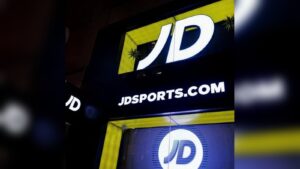 JD Sports-ը կրճատում է տարեկան շահույթի կանխատեսումը. ԱՄՆ-ում թույլ պահանջարկը և footwear-ի ցիկլերը ազդել են 2-րդ եռամսյակի վրա