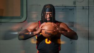 Luguentz Dort holding ball